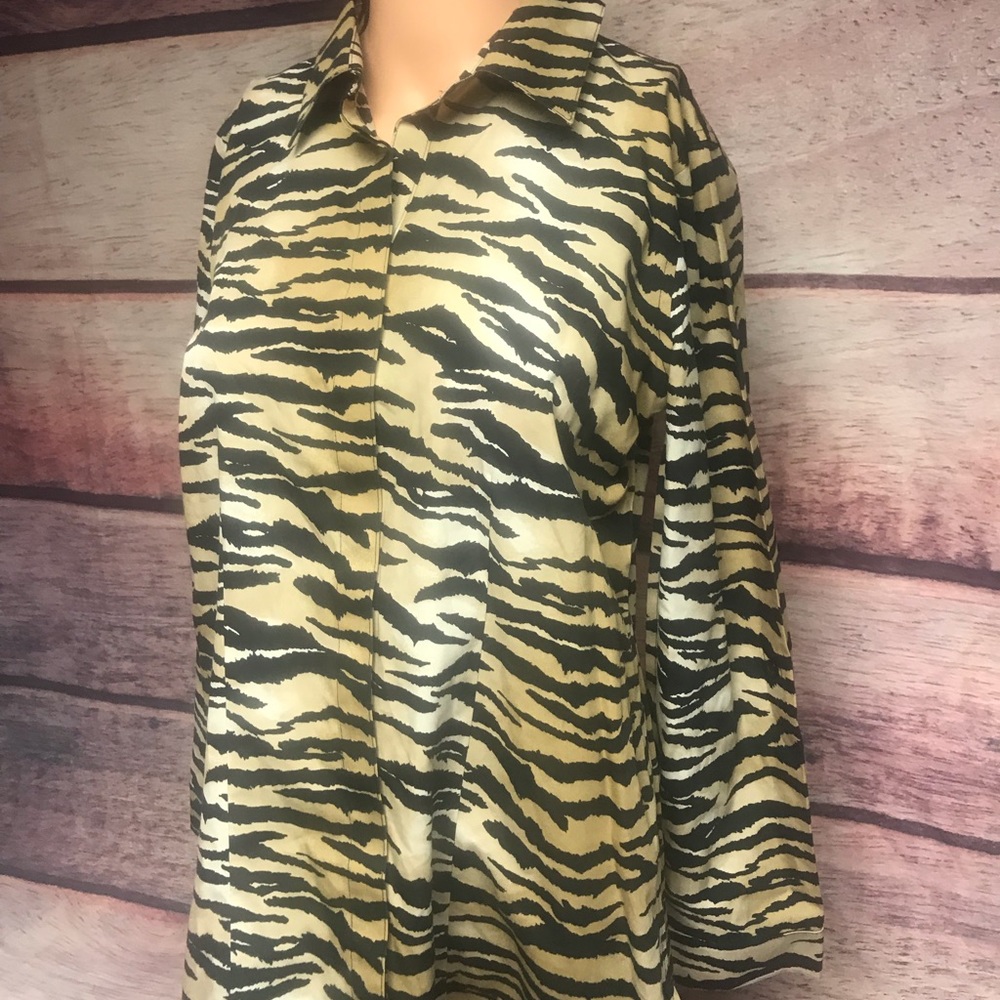Chico’s size 0 button down .